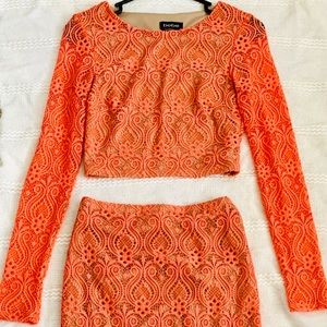 Bebe two piece, long sleeve crop/calf length skirt